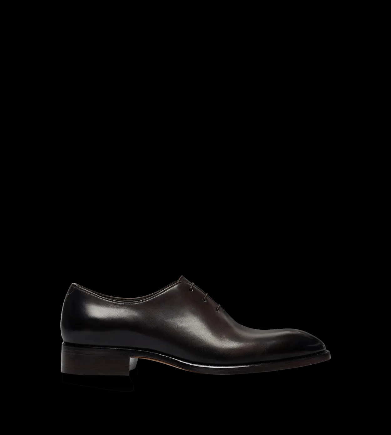 BURNISHED LEATHER WHOLE CUT LACE UP