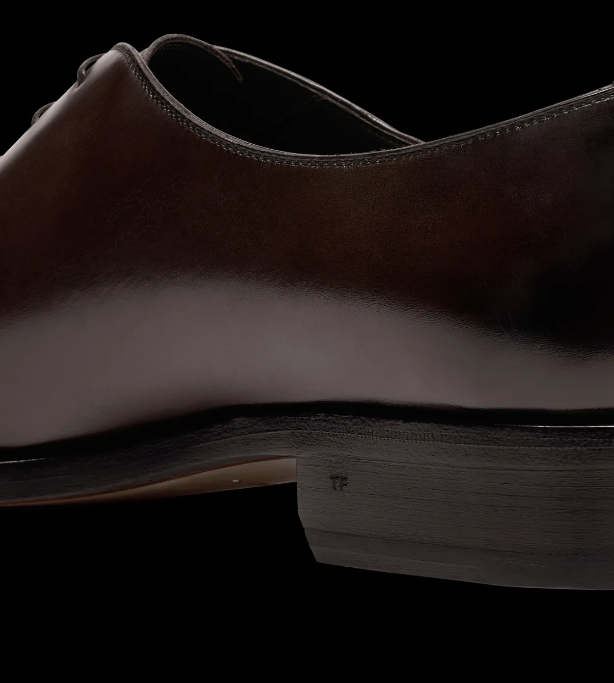 BURNISHED LEATHER WHOLE CUT LACE UP