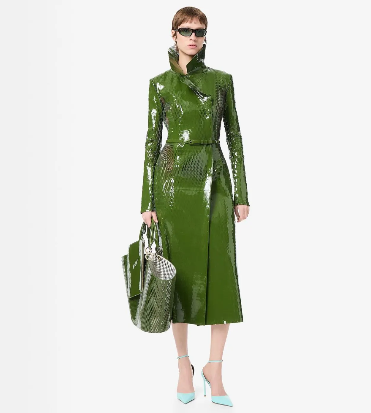 CUT OUT PATENT LEATHER LARGE PANIER