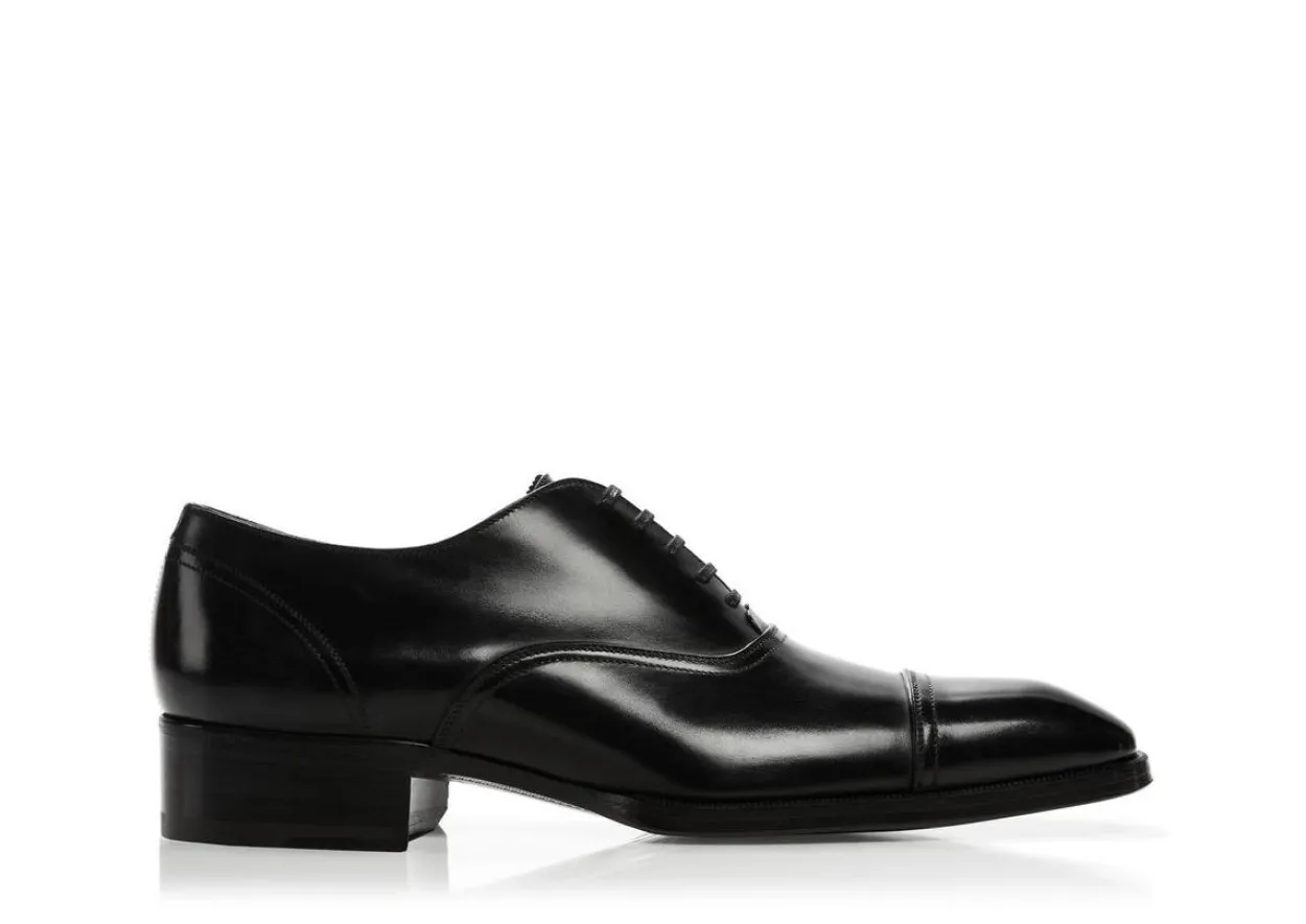 GIANNI LACE UP CAP TOE