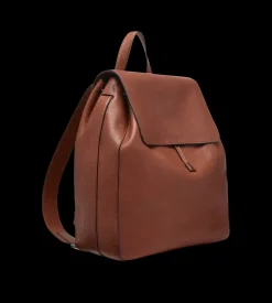 GRAIN LEATHER T-LINE FLAP BACKPACK