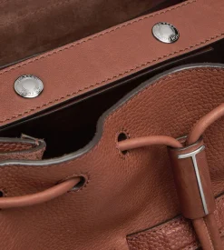 GRAIN LEATHER T-LINE FLAP BACKPACK
