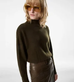 LONG SLEEVE MOCK NECK KNIT