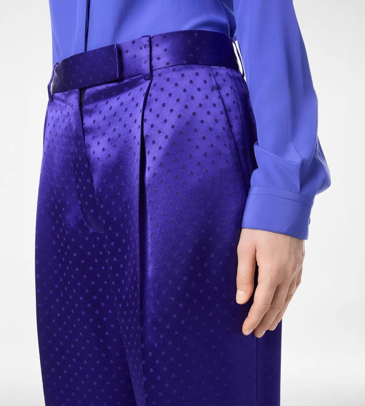 POLKA DOT JACQUARD PLEATED STRAIGHT PANTS