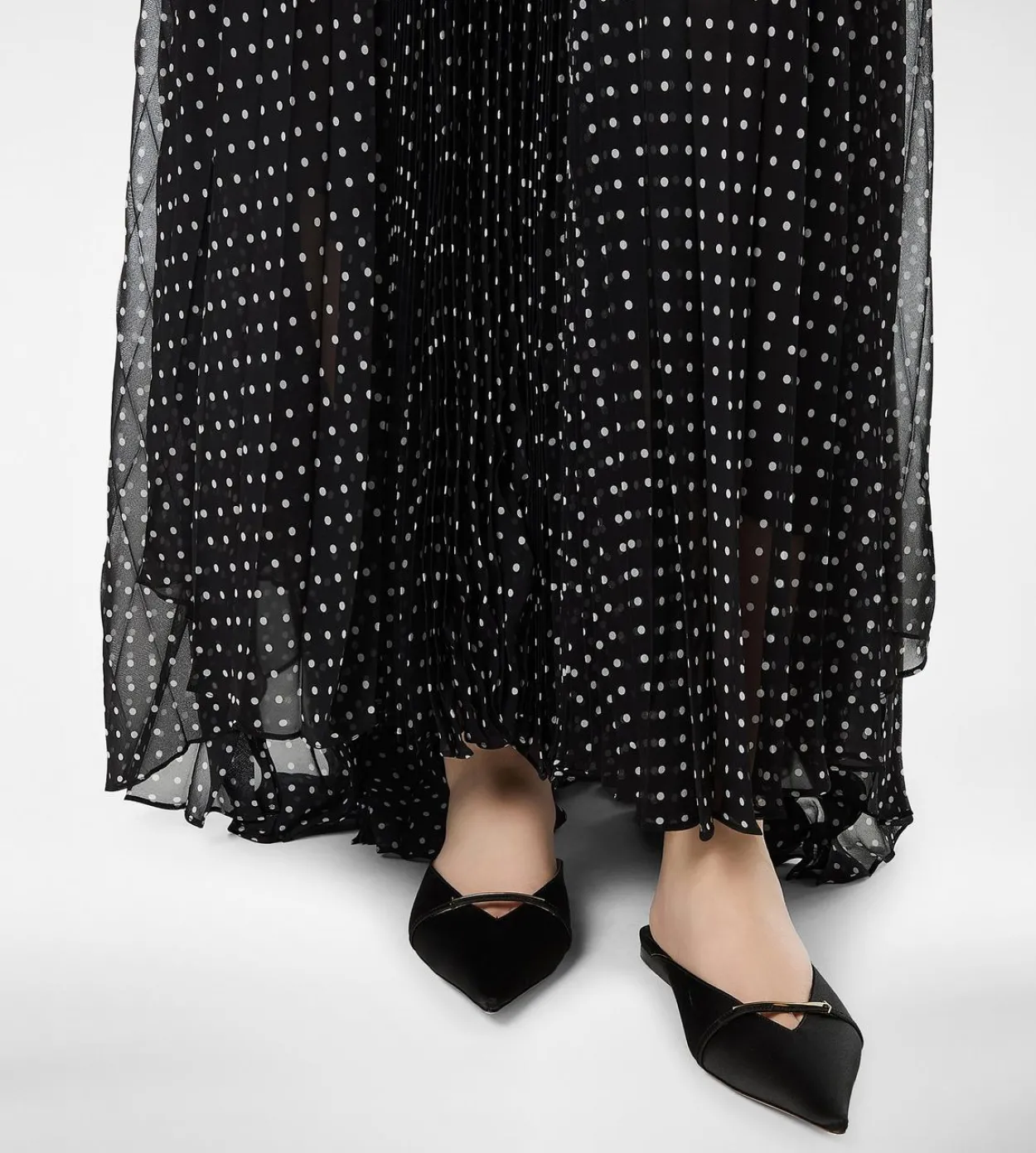 SATIN JULIANNE MULE