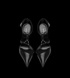 SHINY LEATHER BOUND PUMP