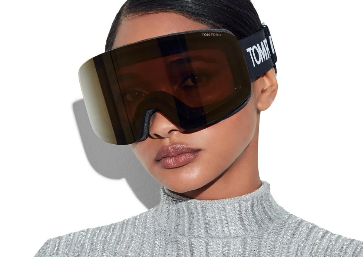 SKI GOGGLES