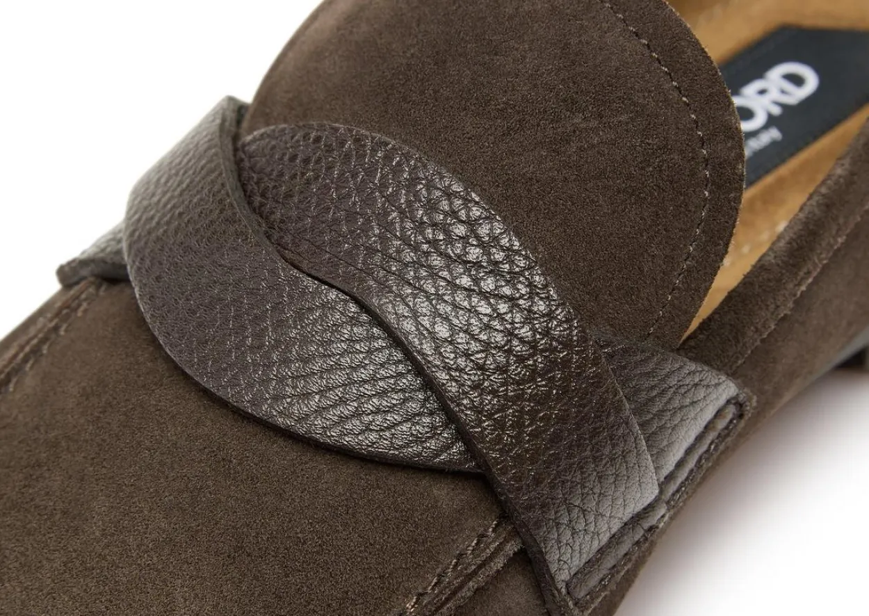 SUEDE SEAN TWISTED BAND LOAFER