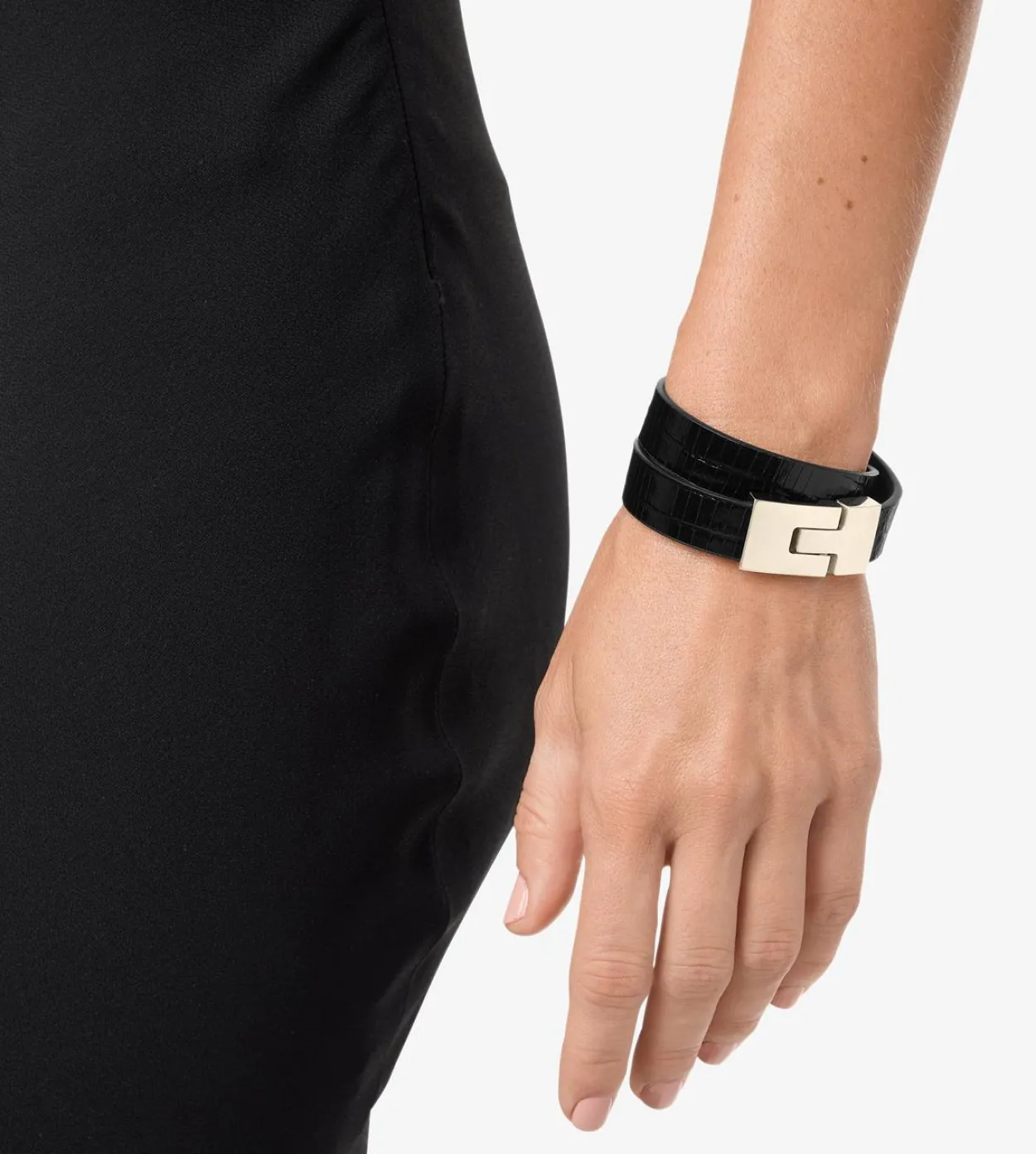 TEJUS-EFFECT PRINTED LEATHER INTERLOCK T BRACELET