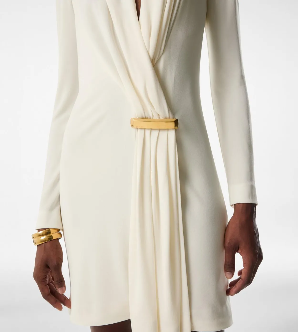 V-NECK LONG SLEEVE COCKTAIL DRESS WITH BAR DETAIL